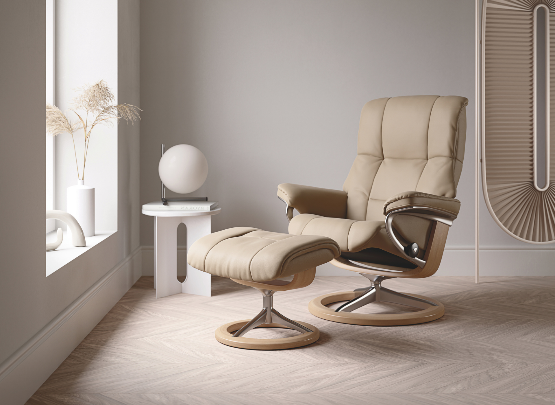 Stressless sofas and recliners embody Scandinavian design, innovation and quality. An influential aesthetic marked by minimalism and functionality, this exquisite Nordic craftsmanship, passed through generations, is iconic in its simplicity.